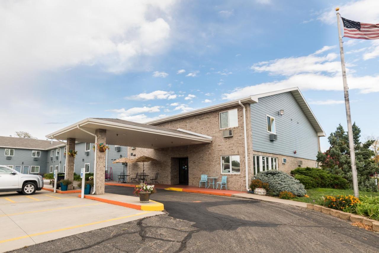 Governors Inn A Travelodge By Wyndham Pierre Zewnętrze zdjęcie